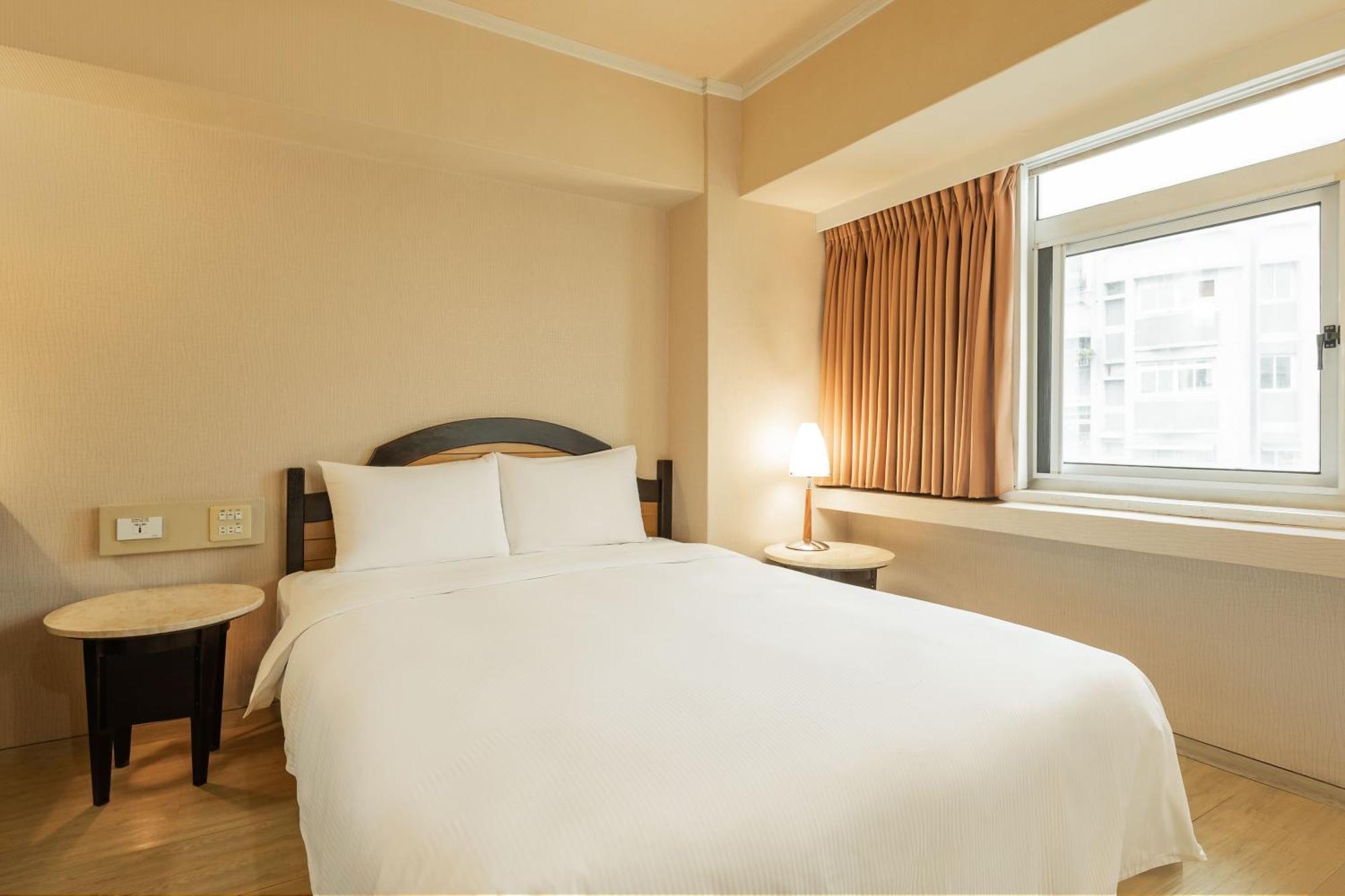 Kindness Hotel Weiwuying Kaohsiung Bilik gambar
