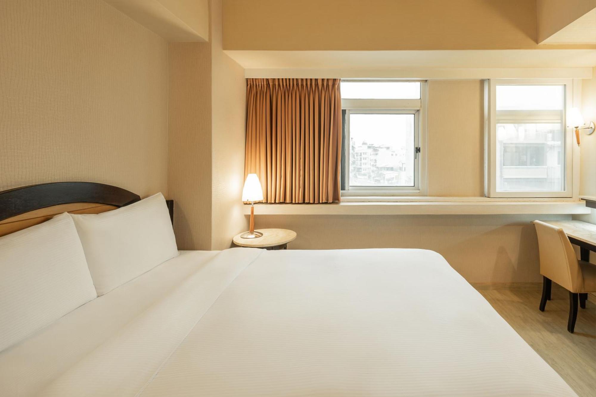 Kindness Hotel Weiwuying Kaohsiung Bilik gambar