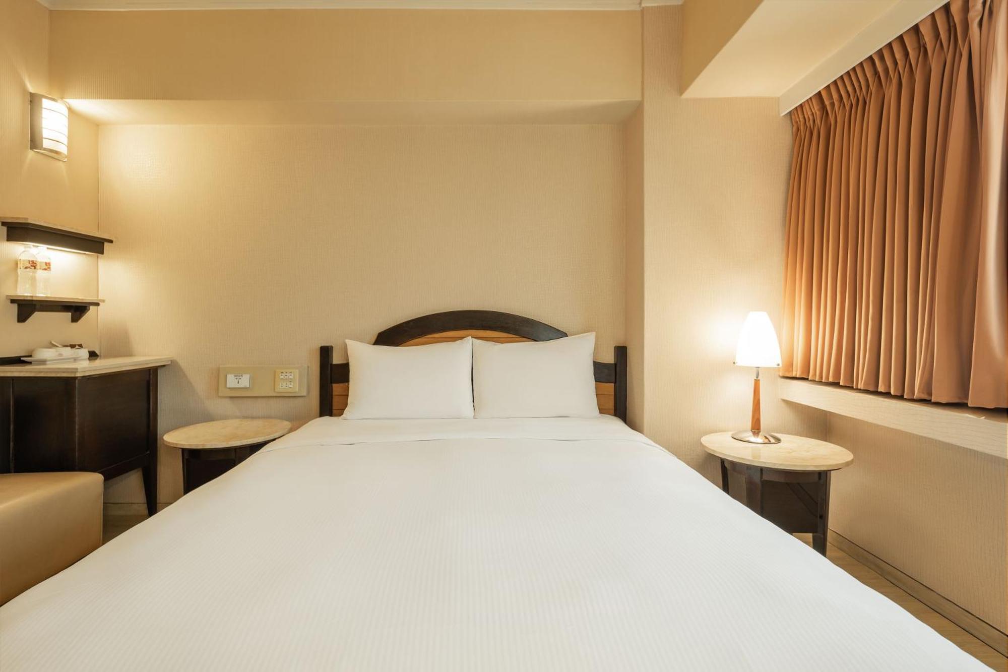 Kindness Hotel Weiwuying Kaohsiung Bilik gambar