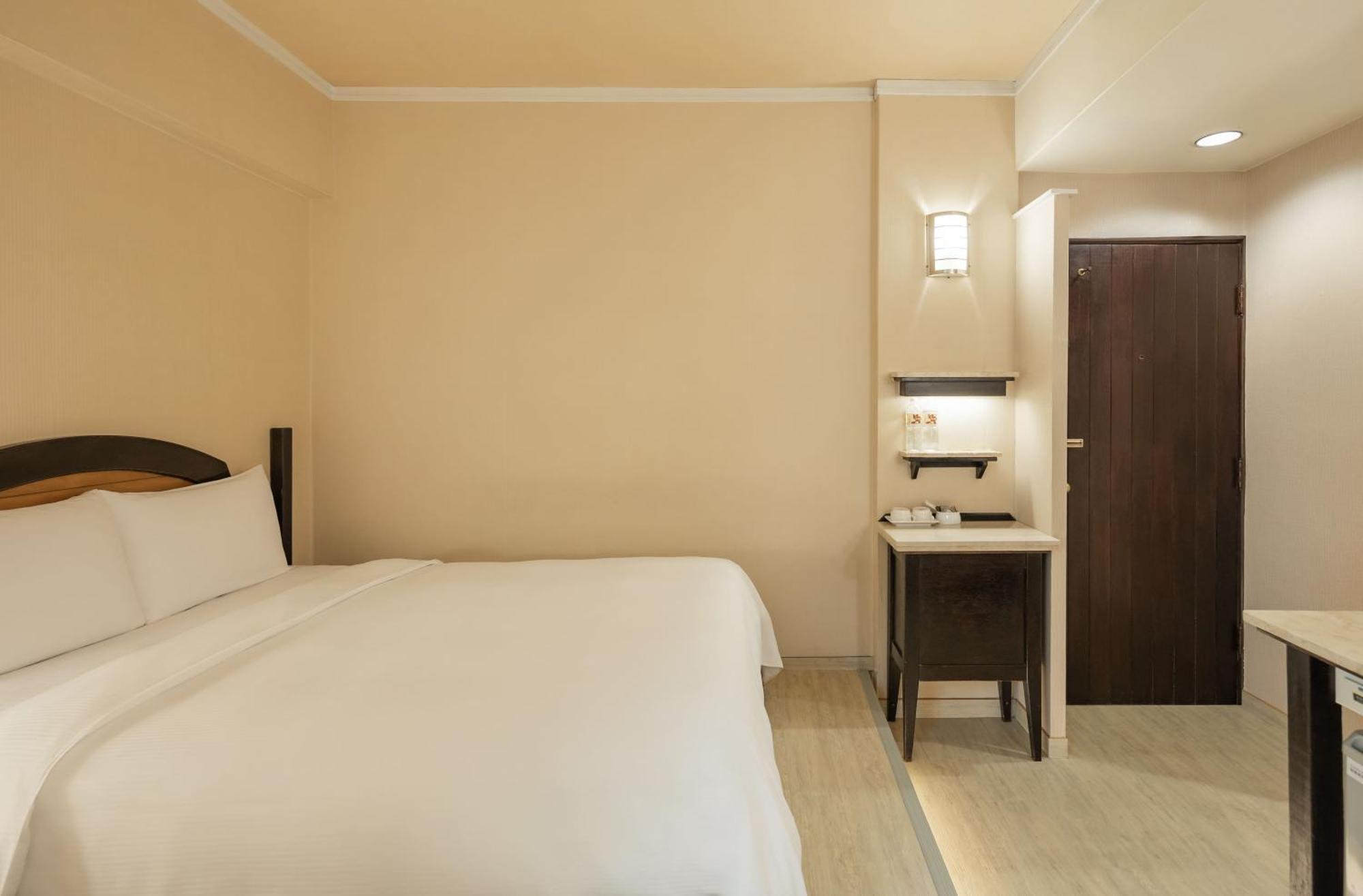 Kindness Hotel Weiwuying Kaohsiung Bilik gambar