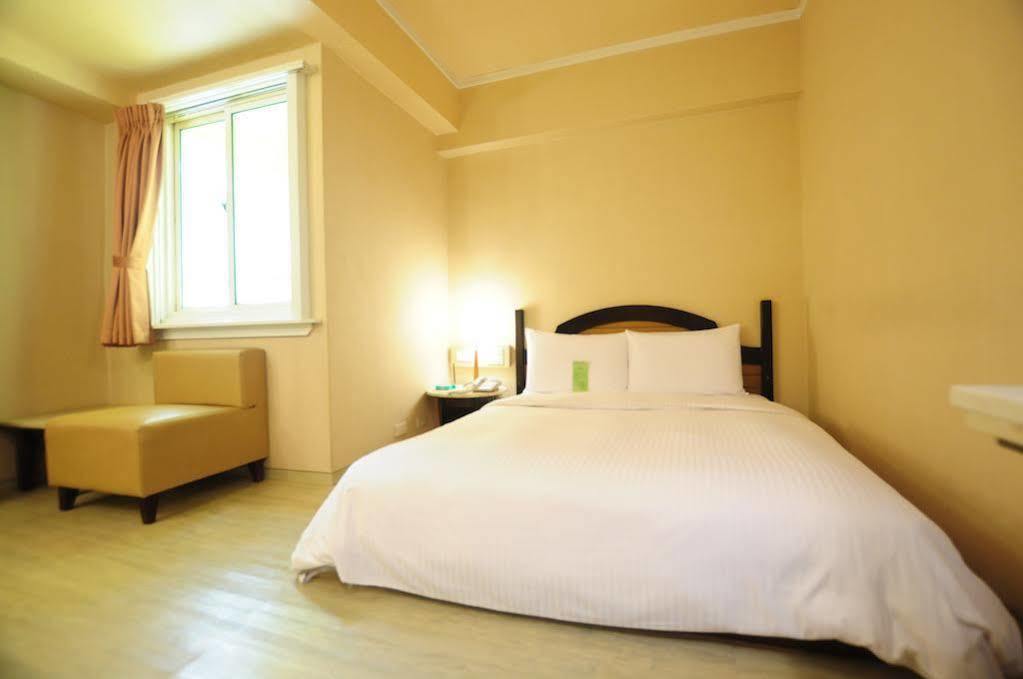 Kindness Hotel Weiwuying Kaohsiung Luaran gambar